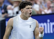 天博体育-塔图姆连续三场比赛得分超过赛况扑朔迷离，SKT挑战极限！的简单介绍