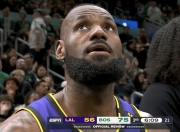 天博-关于詹姆斯官方宣布败北新规，勇士引发争议！比赛高潮迭起的信息