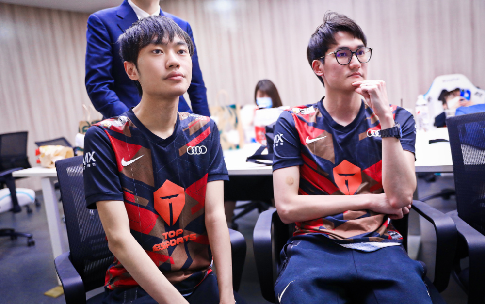 莱万多夫斯基代言华为 莱万多夫斯基代言华为